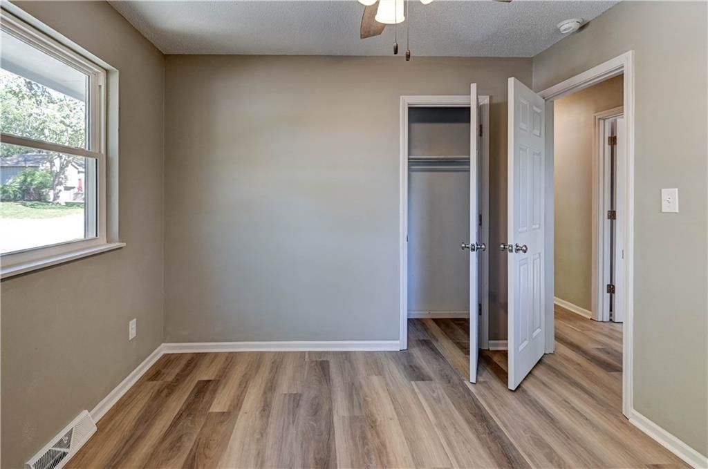 404 NE Lee Drive — photo 24