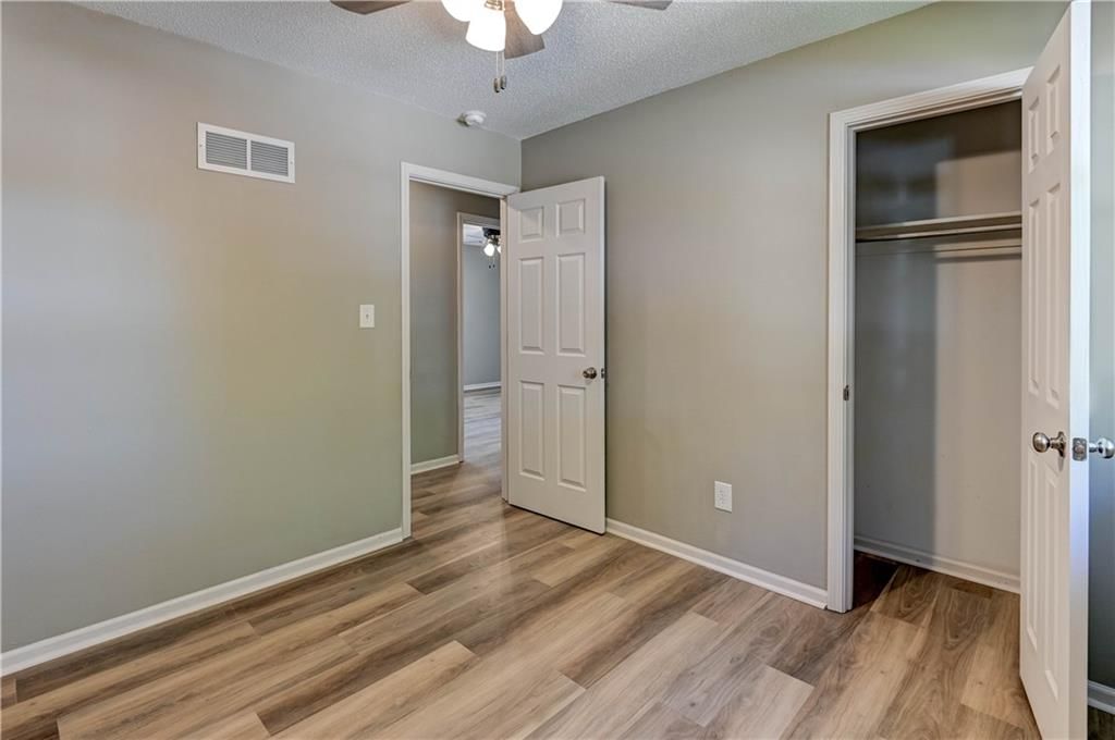404 NE Lee Drive — photo 25