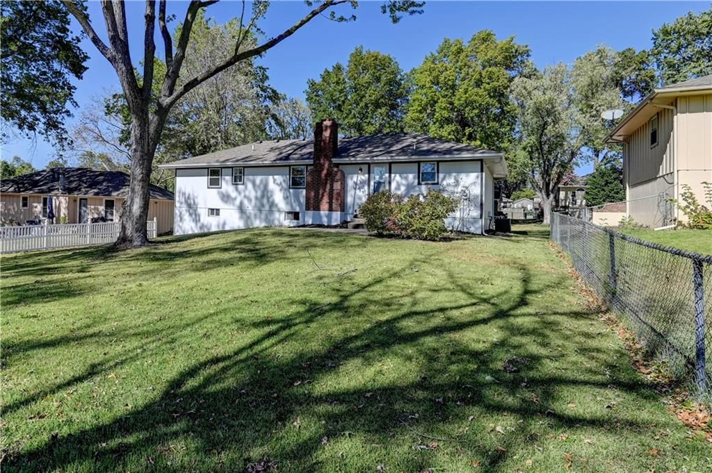 404 NE Lee Drive — photo 30