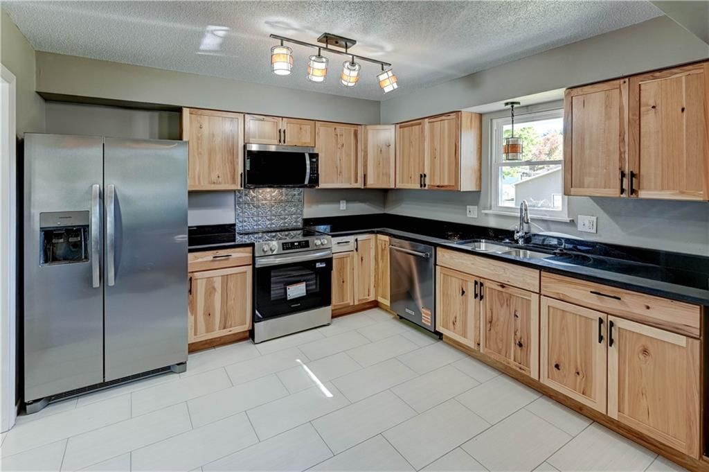 404 NE Lee Drive — photo 10