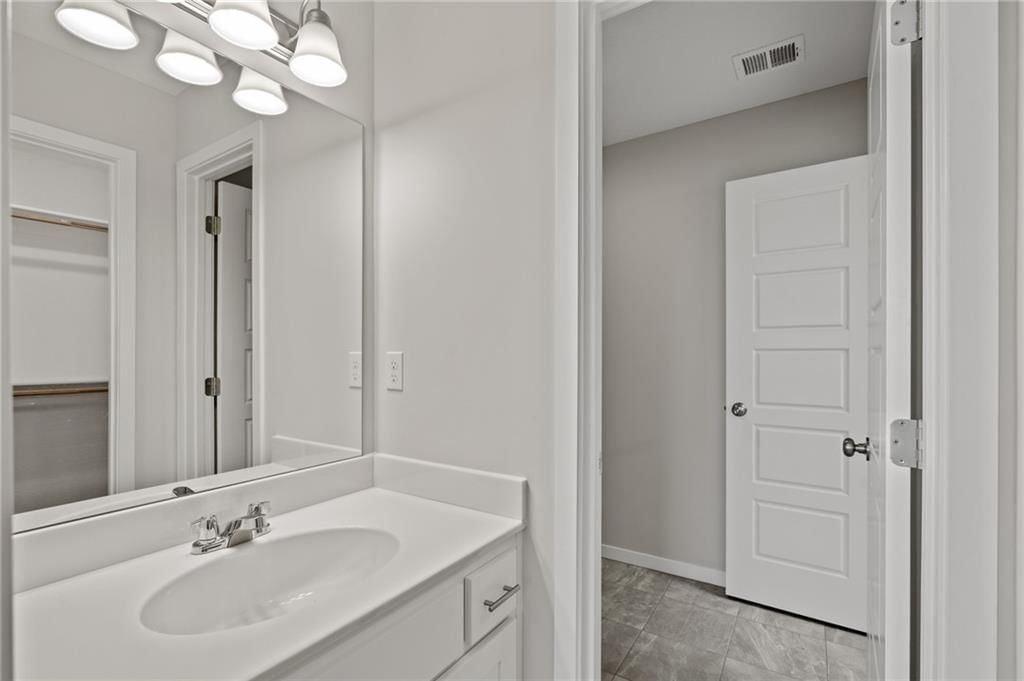 11327 S Emerald Street — photo 48