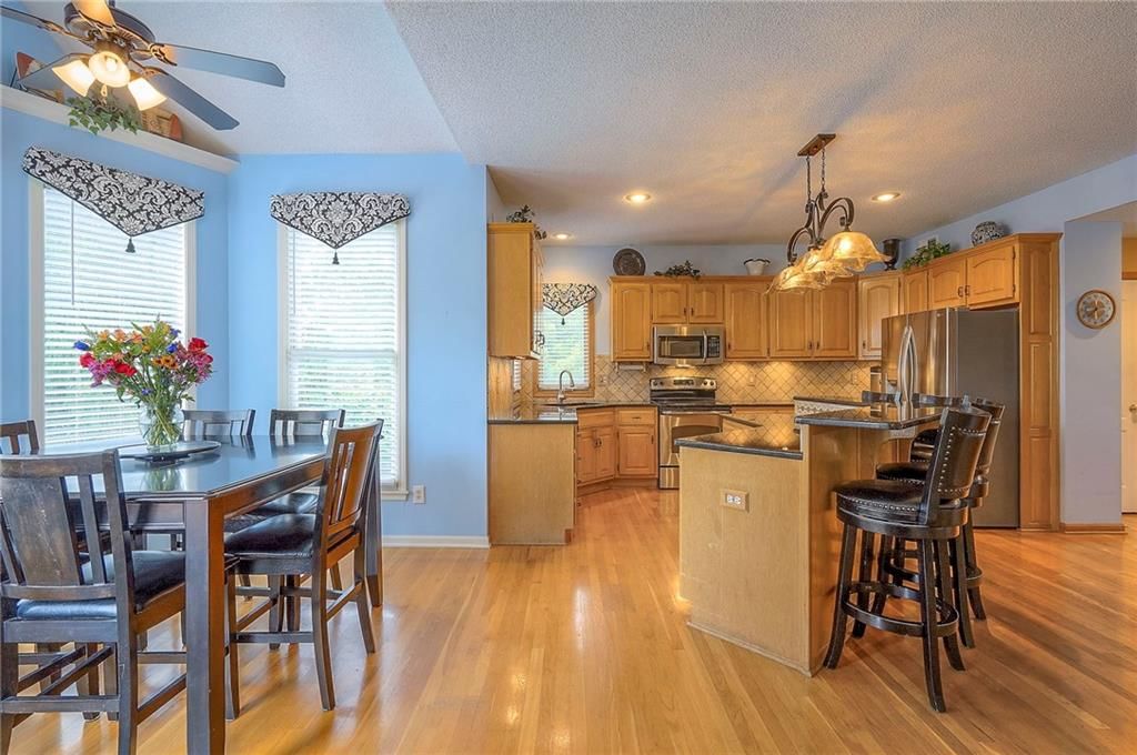 8111 W 145 Terrace — photo 15