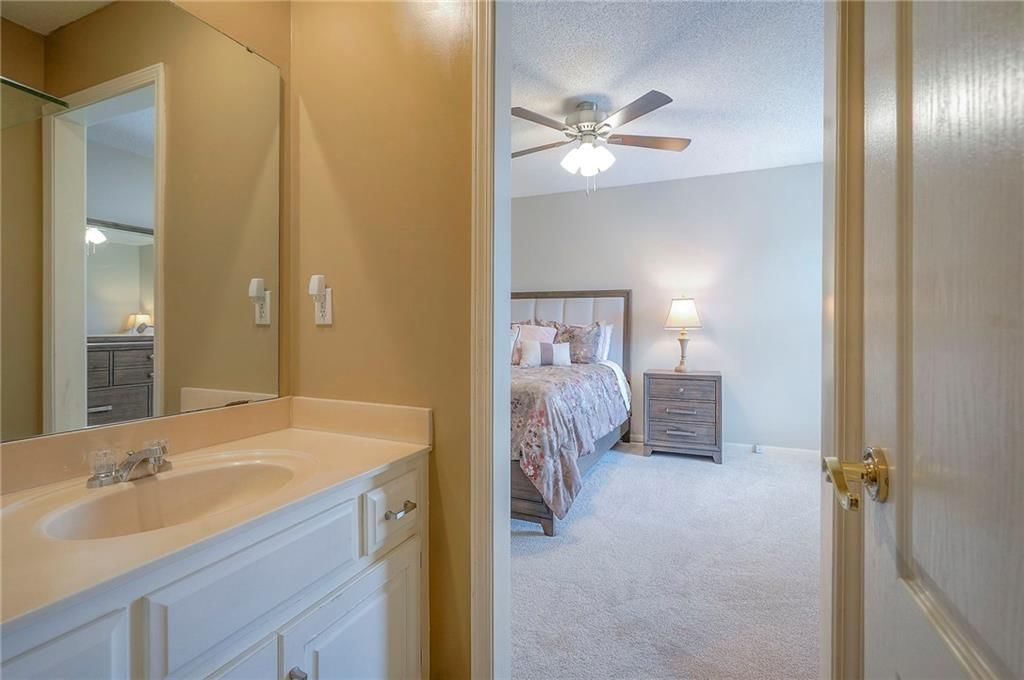 8111 W 145 Terrace — photo 35