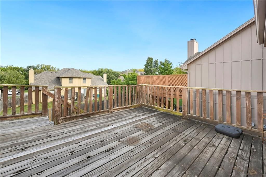 12031 Hemlock Street — photo 23