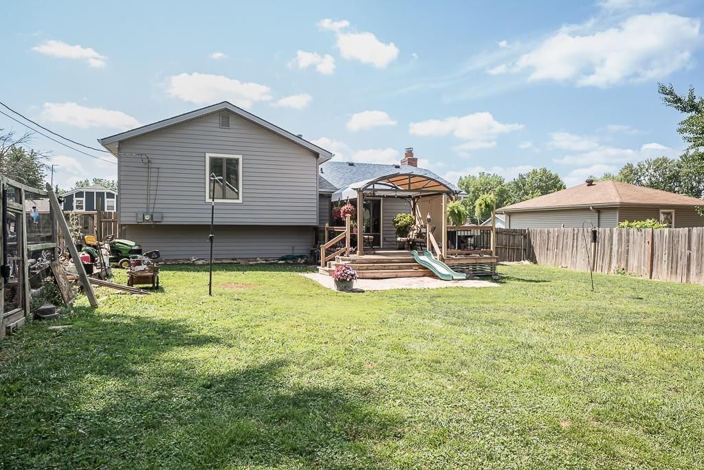 5410 Locust Avenue — photo 17