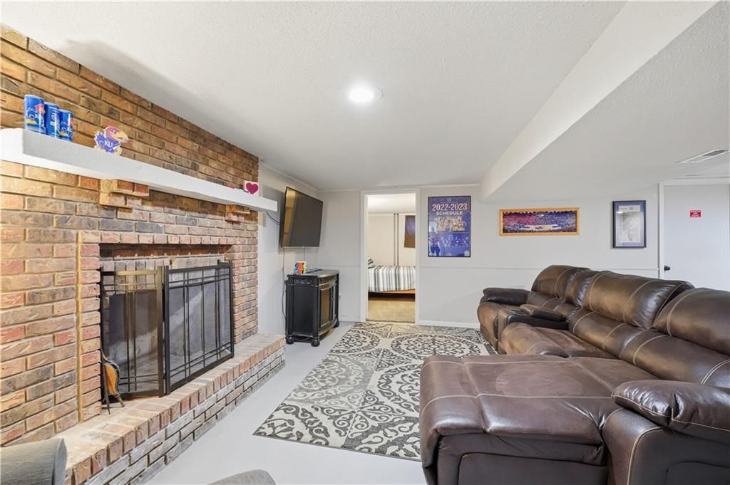 403 S Sunset Lane — photo 33