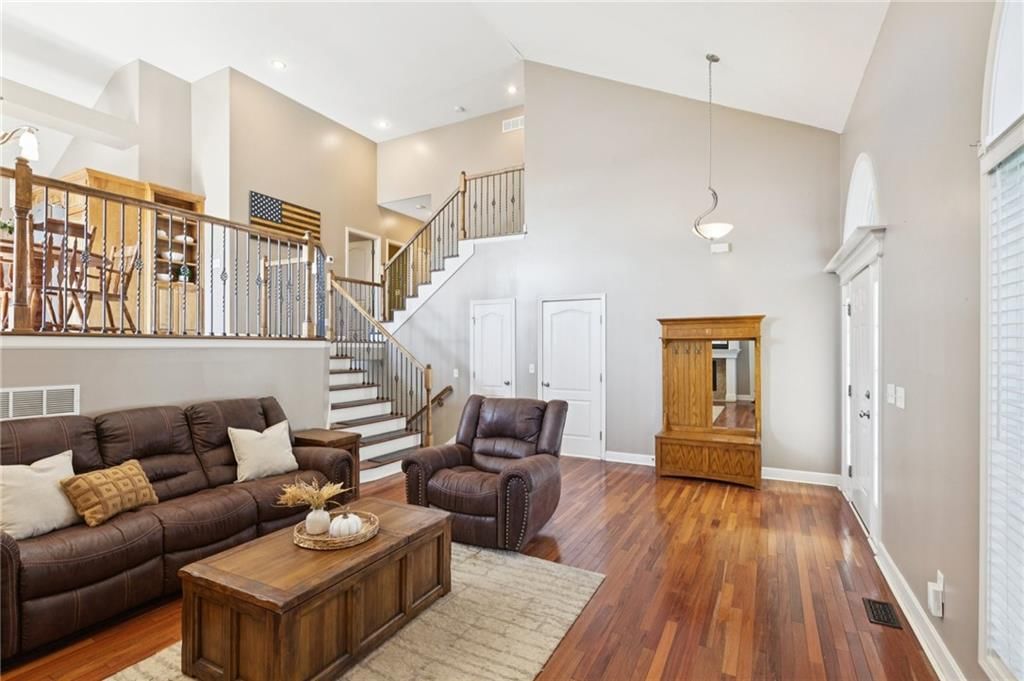 904 Crestridge Drive — photo 5