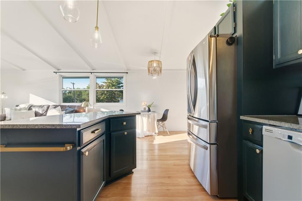 7603 N AVALON Street — photo 14
