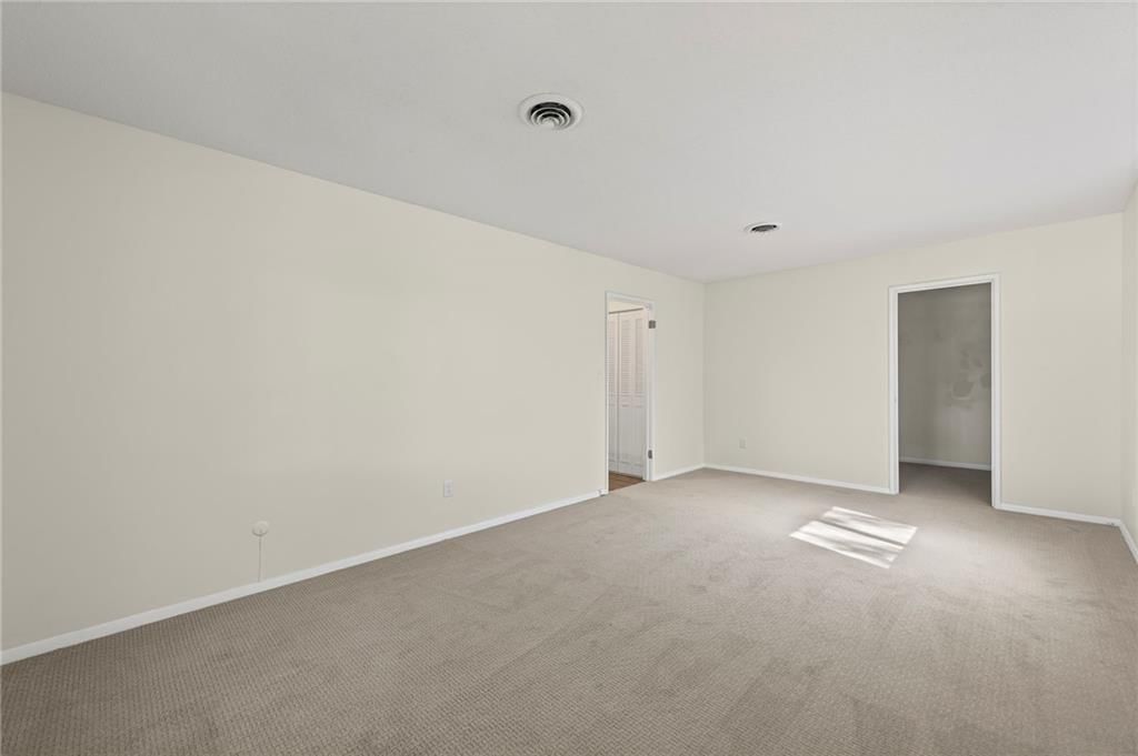 7108 NW COUNTRY CLUB Lane — photo 18
