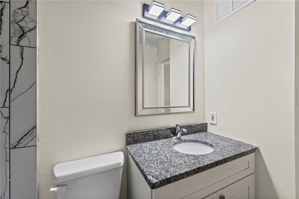 7108 NW COUNTRY CLUB Lane — photo 19