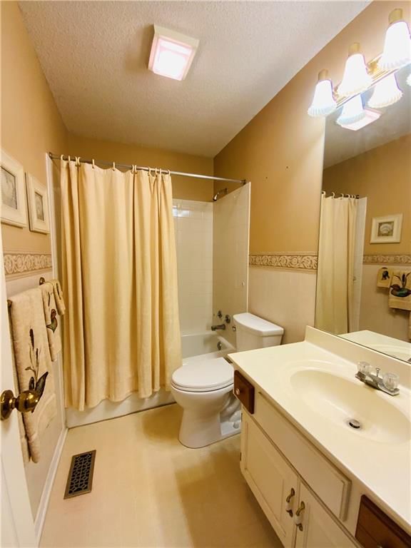 10526 Rowland Street — photo 13
