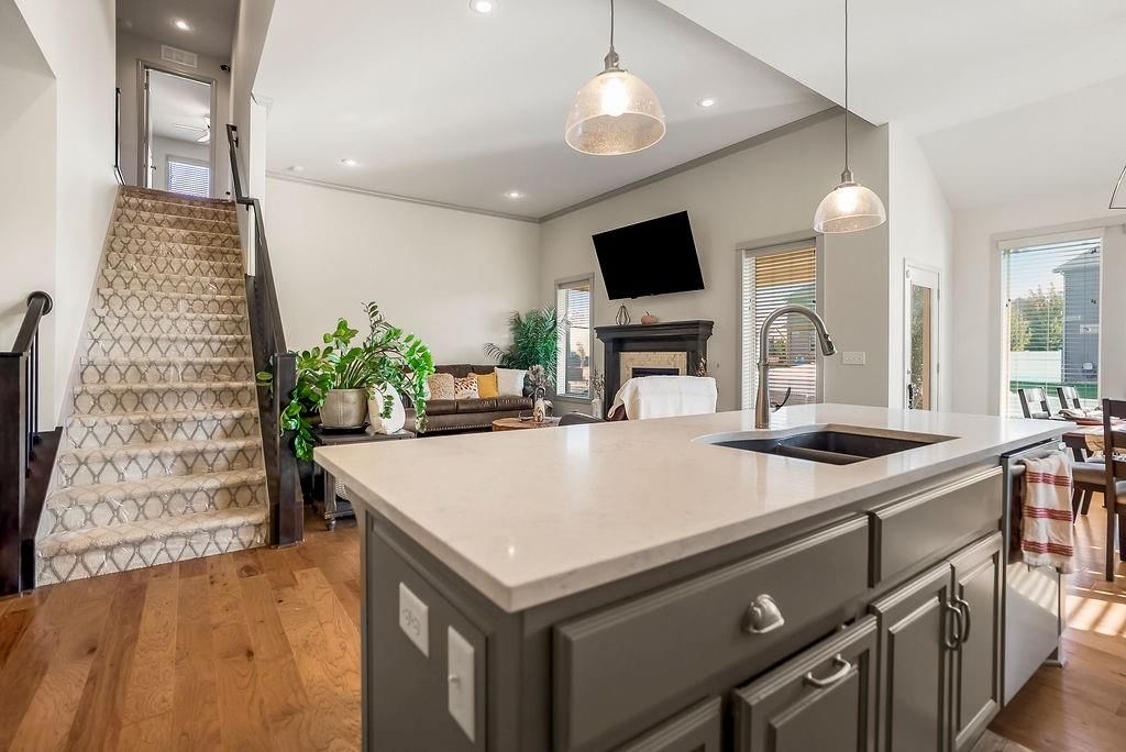 108 SE Riley Street — photo 14