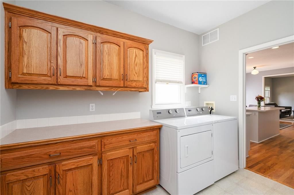 1017 Stoneridge Drive — photo 21