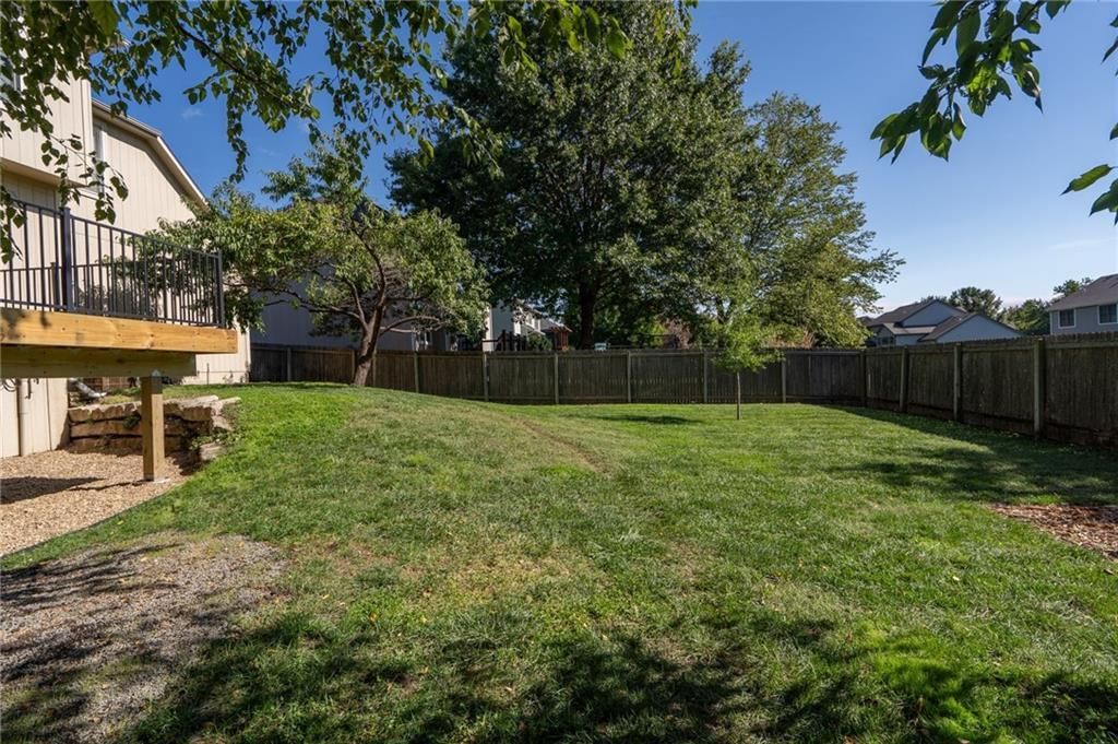 1017 Stoneridge Drive — photo 51