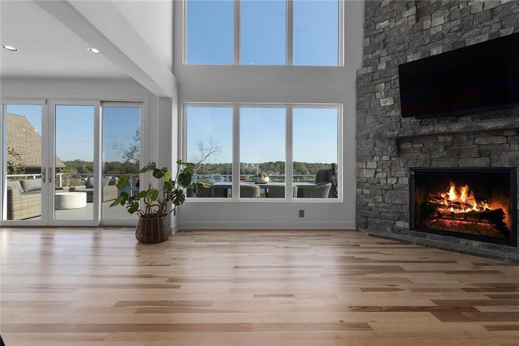 110 L Street — photo 22
