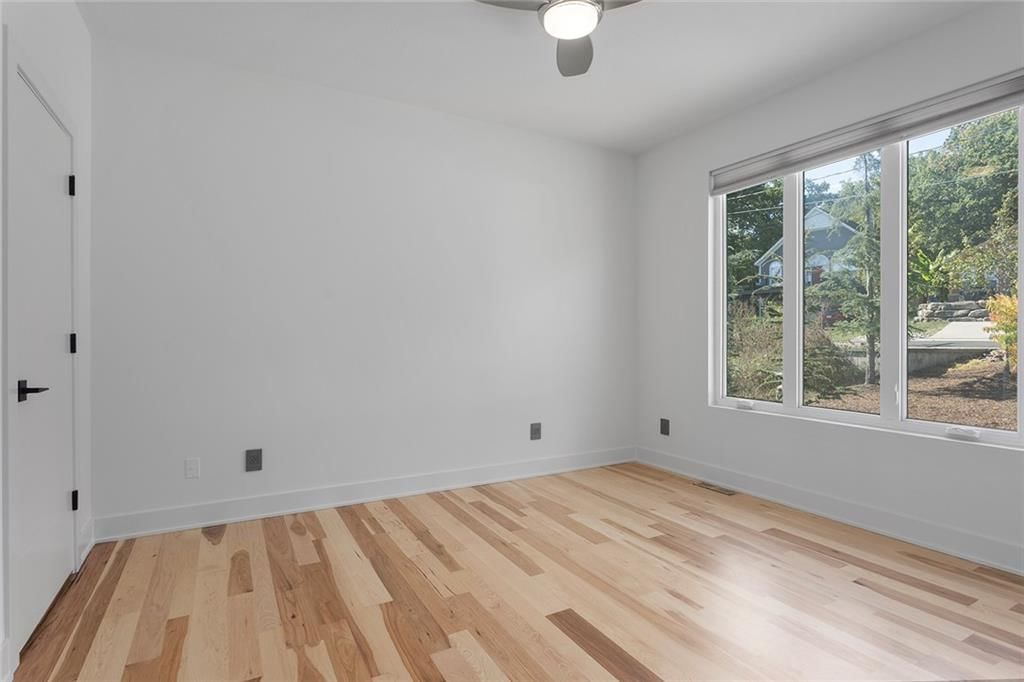 110 L Street — photo 32