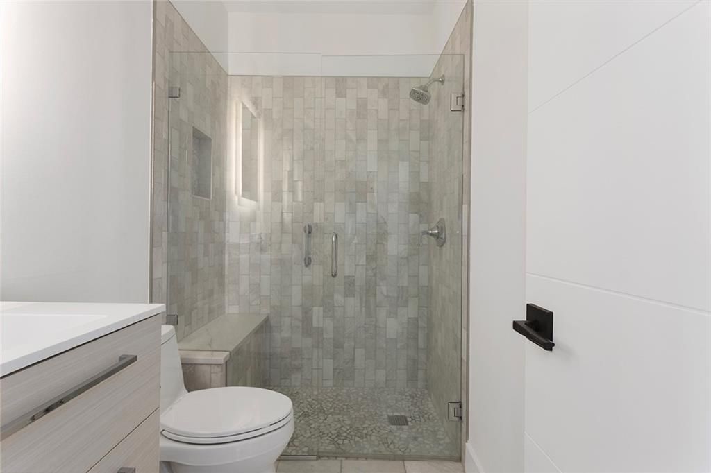 110 L Street — photo 33