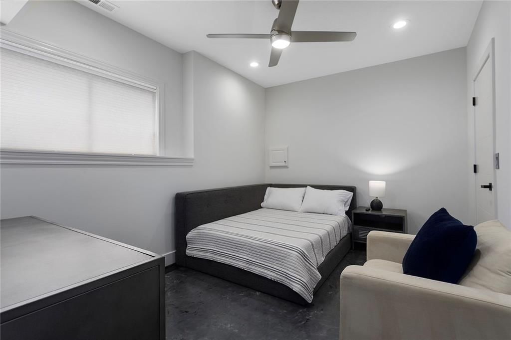 110 L Street — photo 53