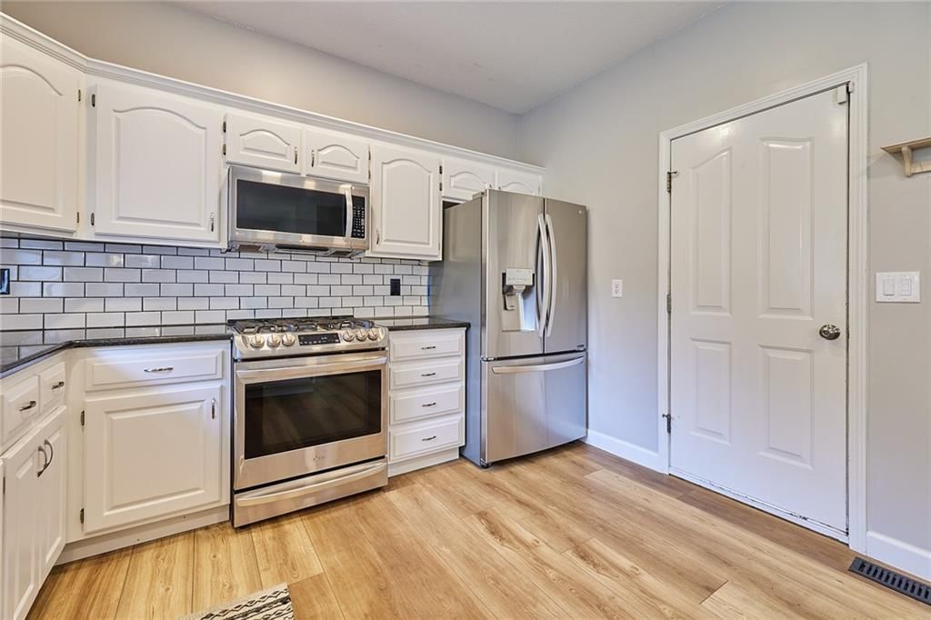 15236 S Roth Drive — photo 12