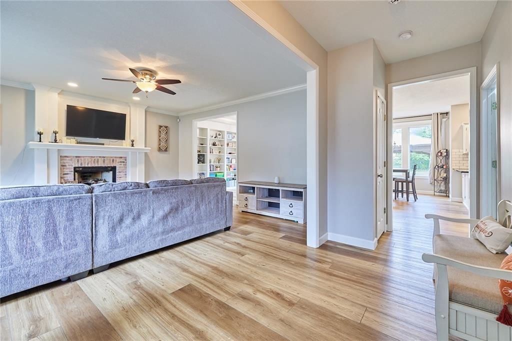 15236 S Roth Drive — photo 8