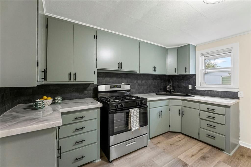 738 S Elm Street — photo 16