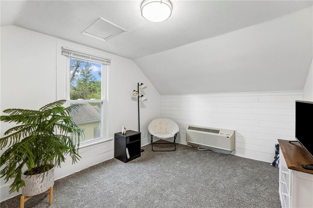 738 S Elm Street — photo 22