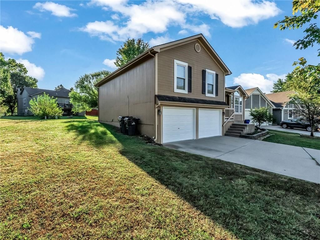 12621 S Clinton Court — photo 3