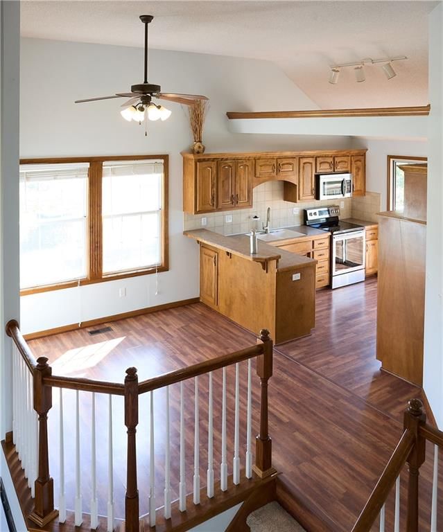 500 Grant Avenue S — photo 19
