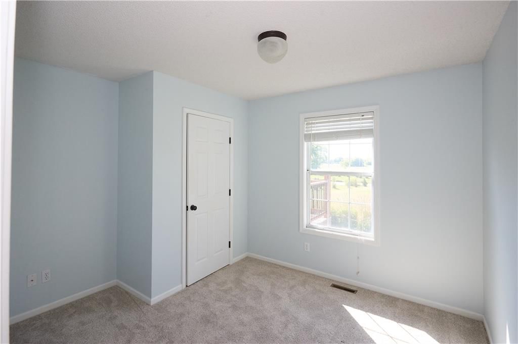 500 Grant Avenue S — photo 10
