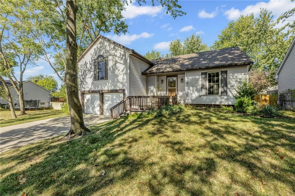 107 E Nelson Circle — photo 2