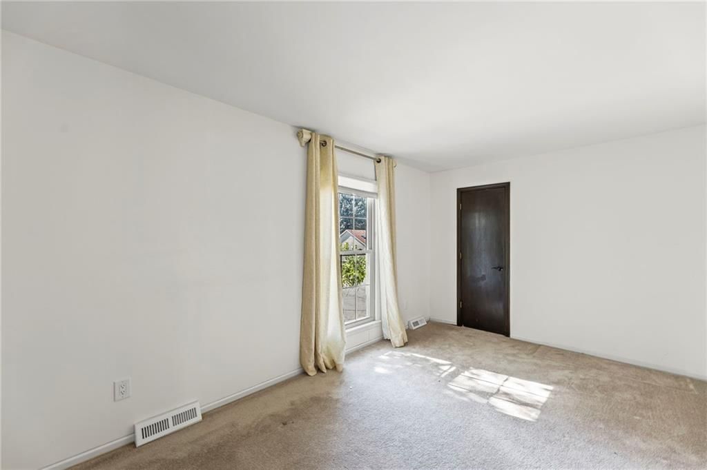 107 E Nelson Circle — photo 16