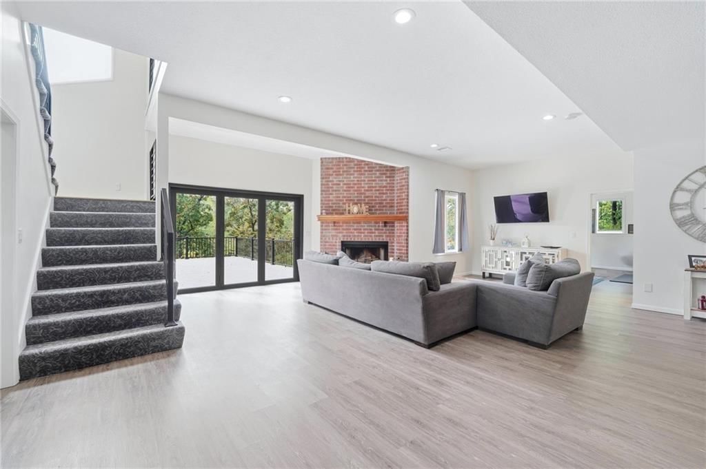 21101 W 90th Street — photo 32