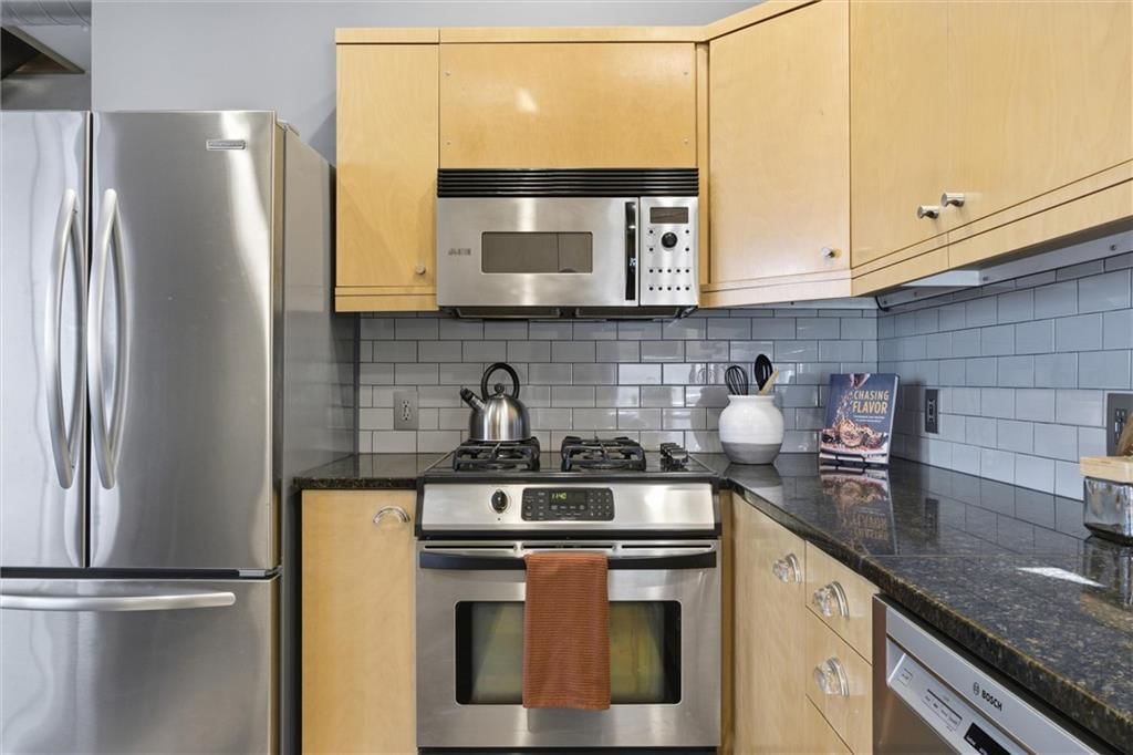 1520 Jarboe Street — photo 12