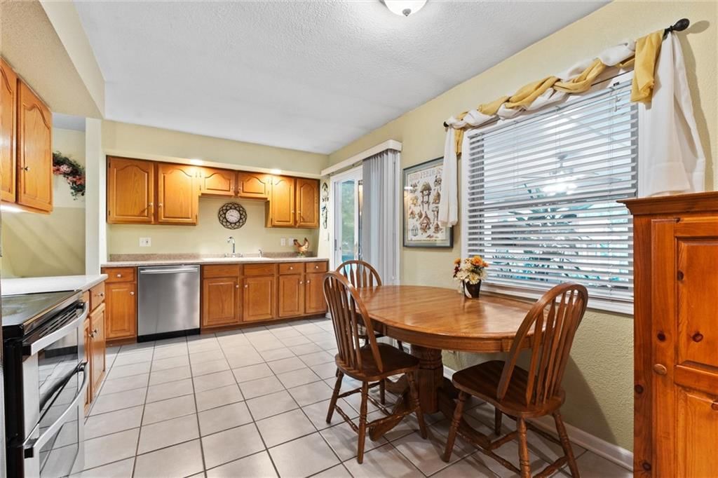 9206 W 100th Street — photo 18