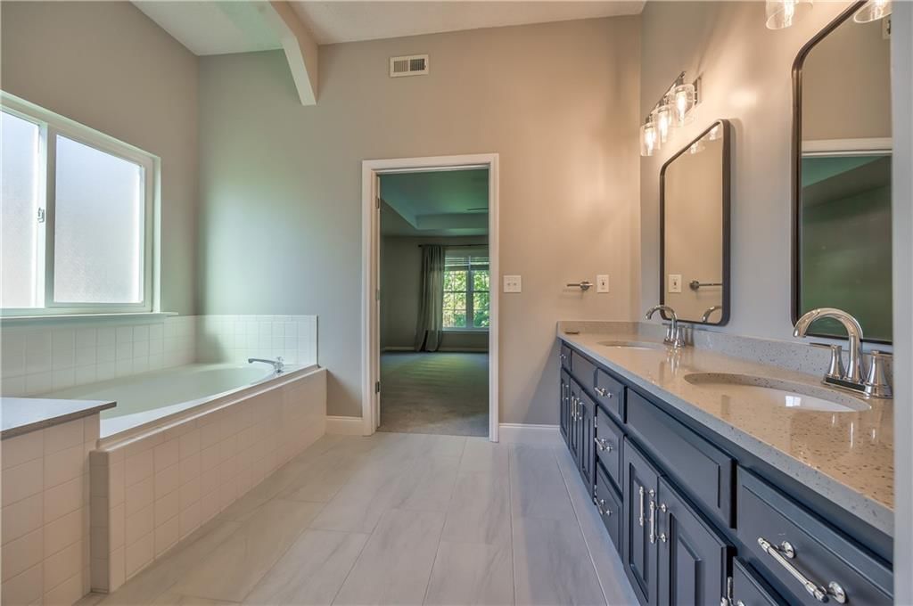 4713 Lone Elm Street — photo 20
