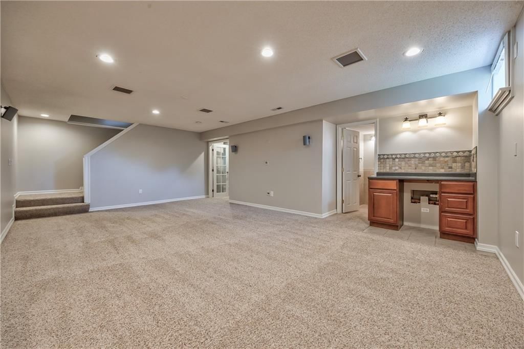 4713 Lone Elm Street — photo 26