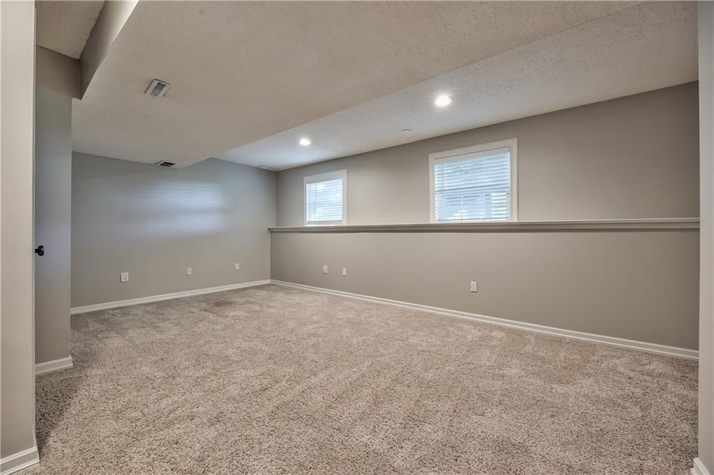 4713 Lone Elm Street — photo 27