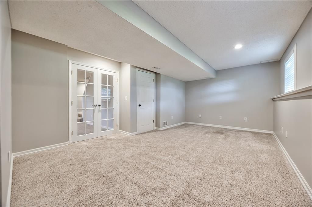 4713 Lone Elm Street — photo 28