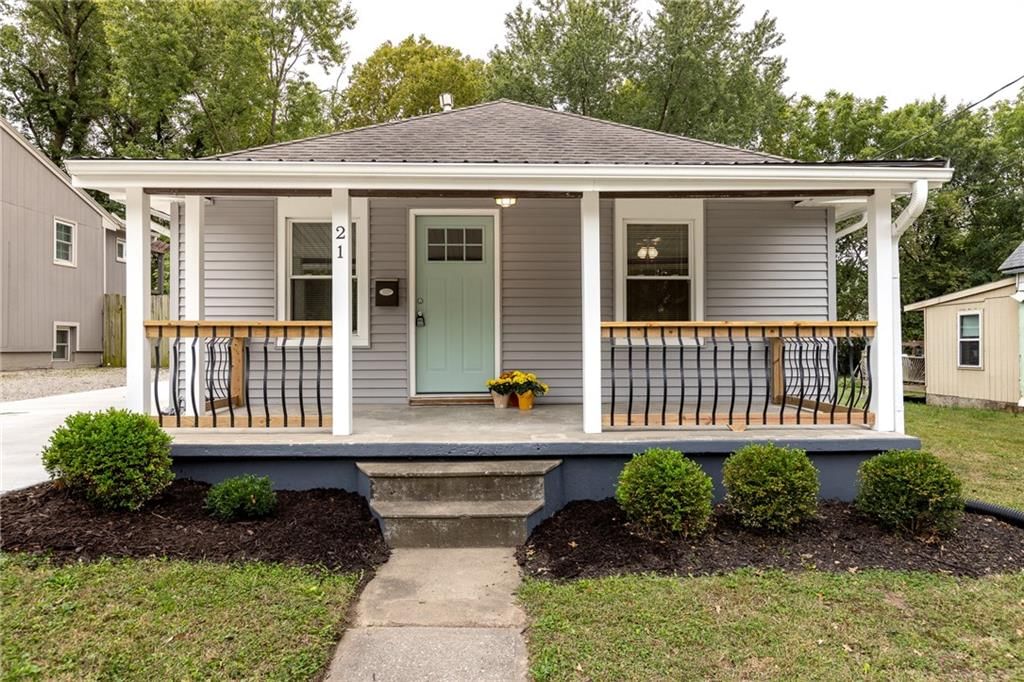 21 Cedar Street, Liberty, MO