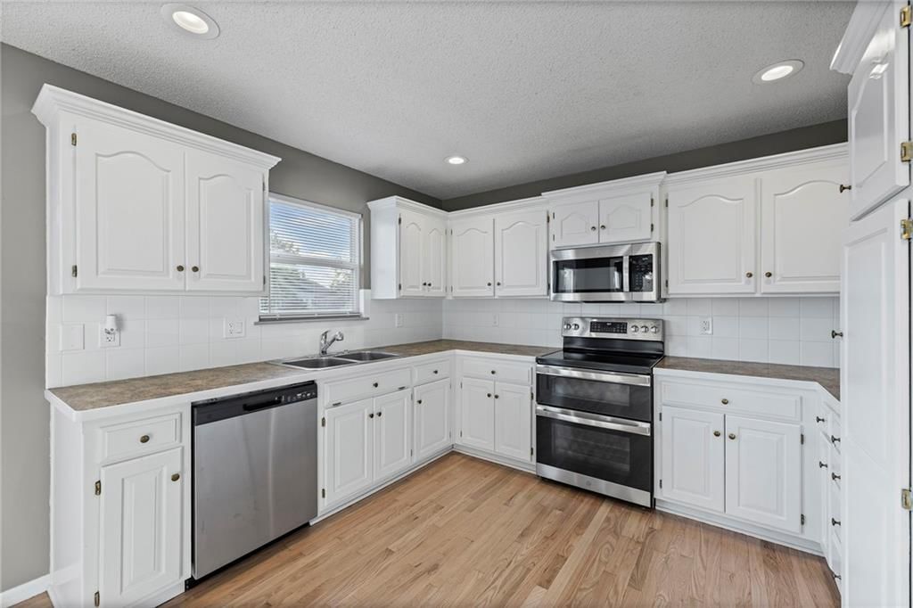 341 N Hickory Street — photo 14