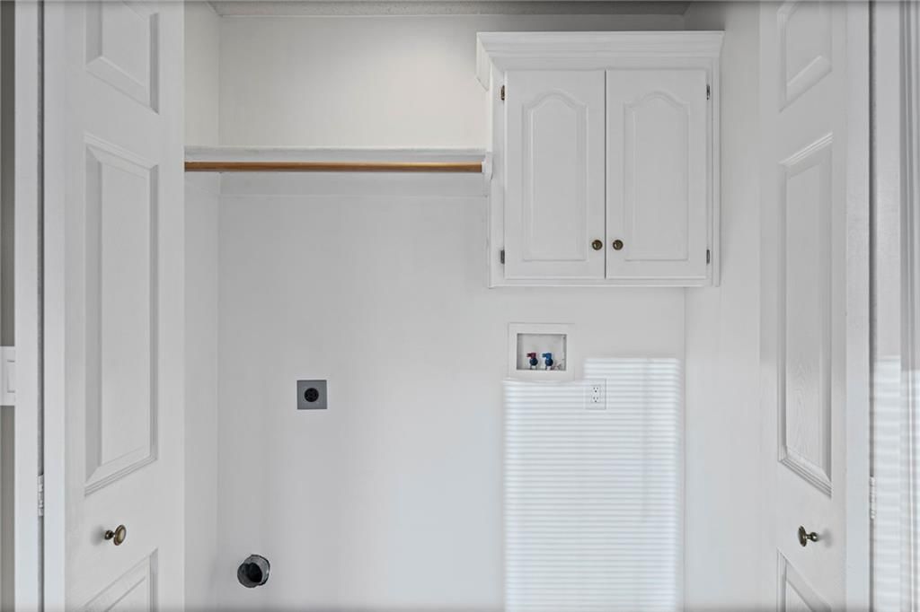 341 N Hickory Street — photo 33