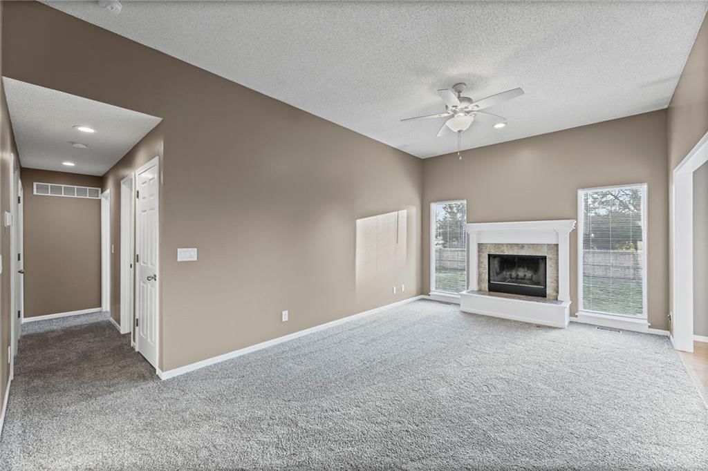 341 N Hickory Street — photo 8