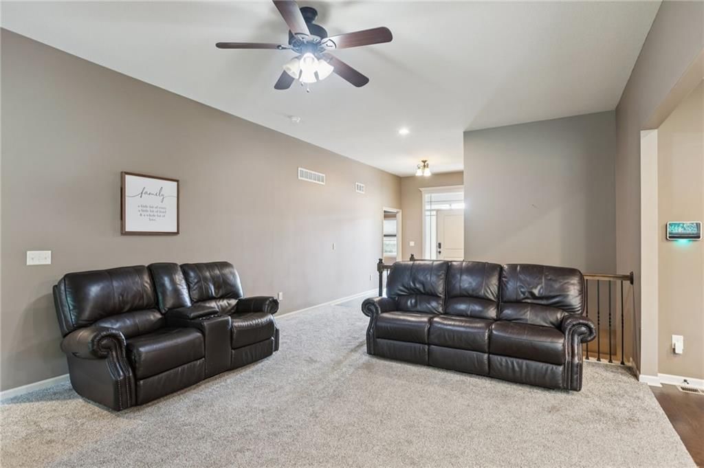 5403 N 101st Terrace — photo 8