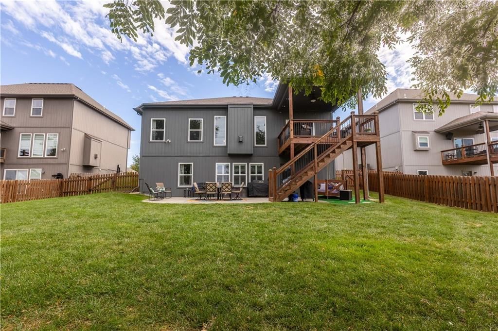 10050 N Stark Avenue — photo 39