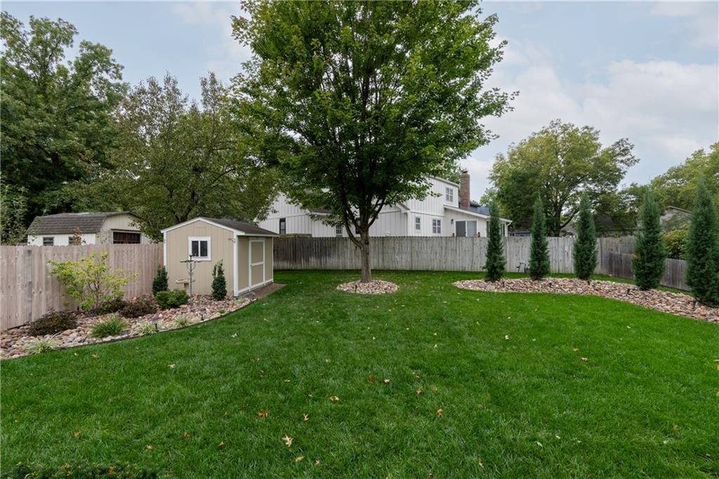 14900 S Locust Street — photo 2