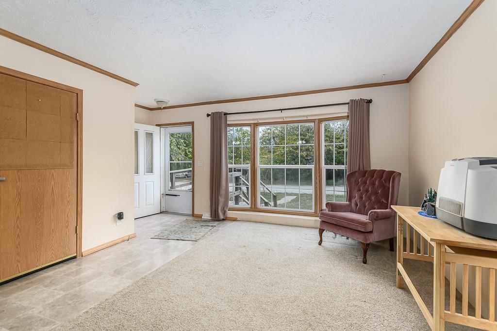 24785 Evans Road — photo 9