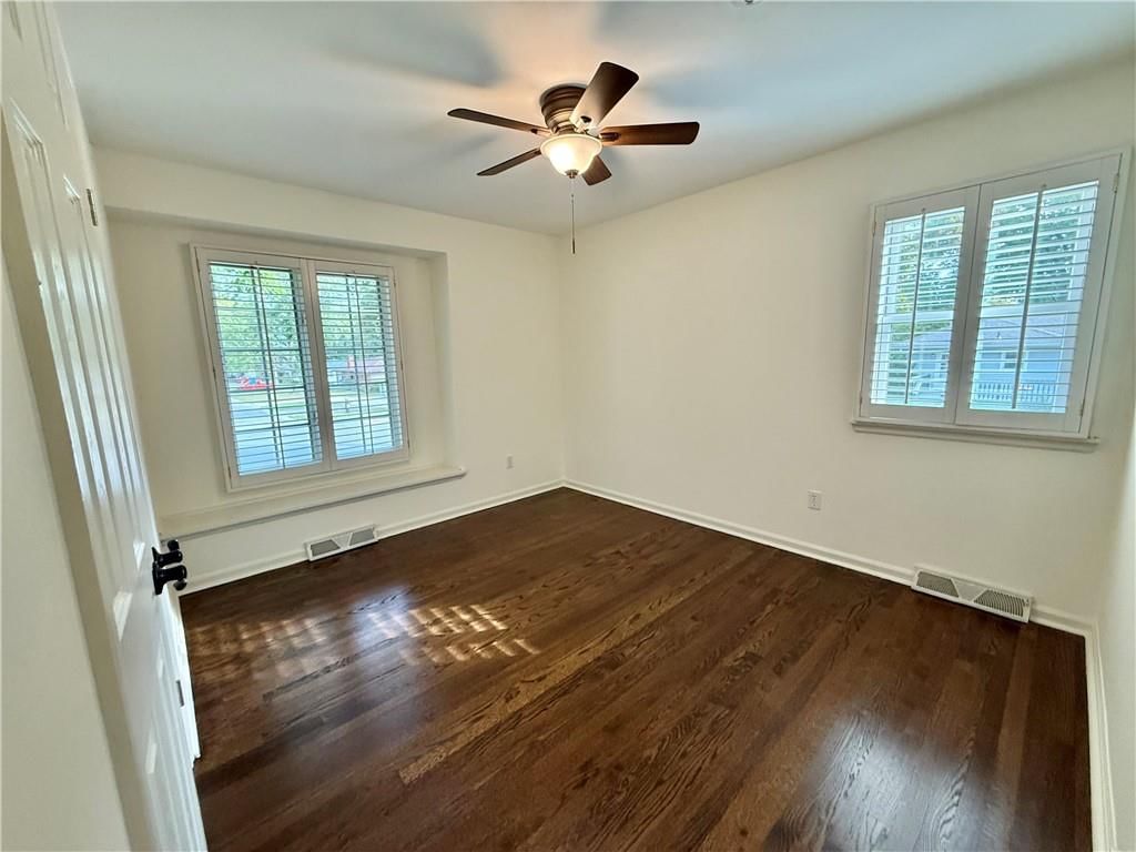 10703 W 67th Street — photo 13