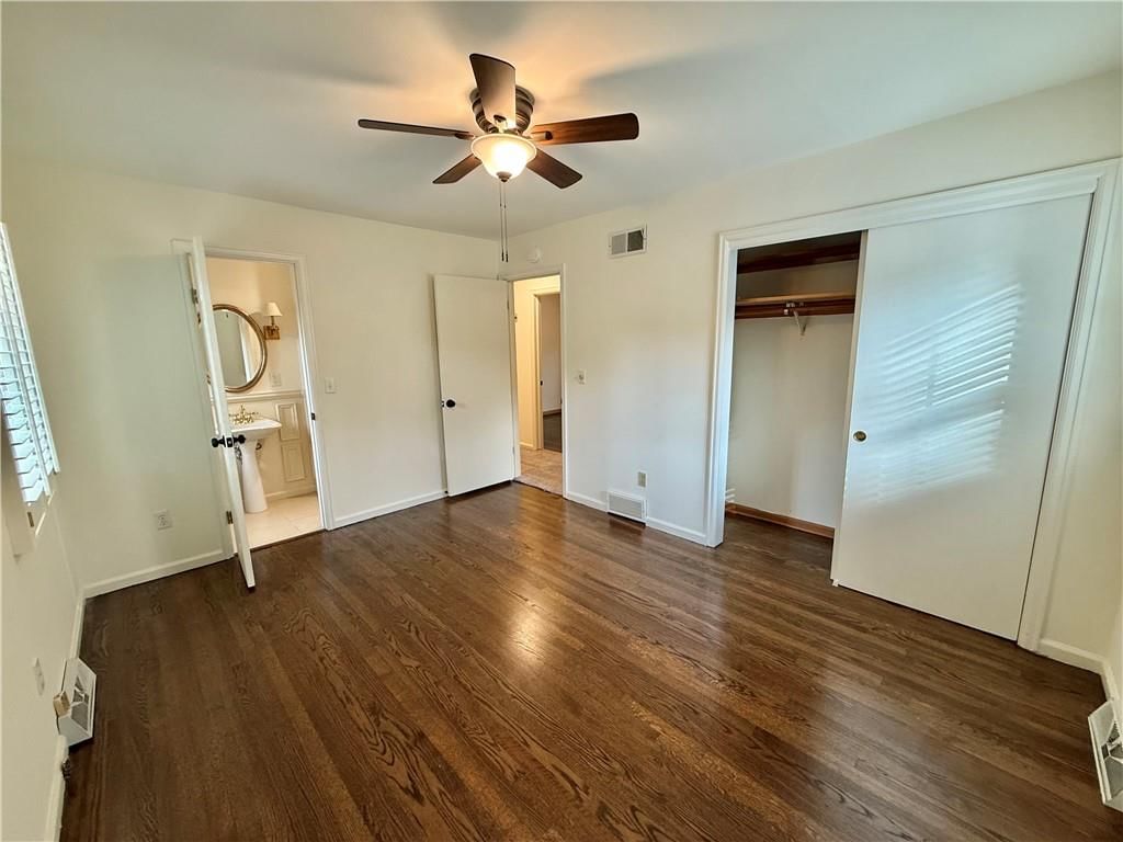 10703 W 67th Street — photo 14