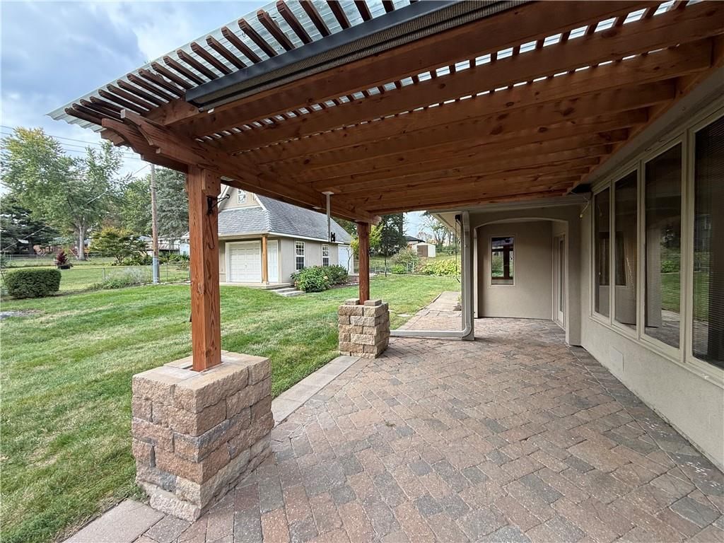 10703 W 67th Street — photo 34