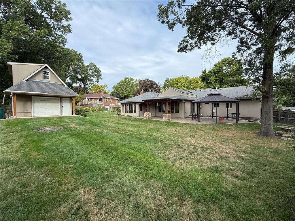 10703 W 67th Street — photo 35